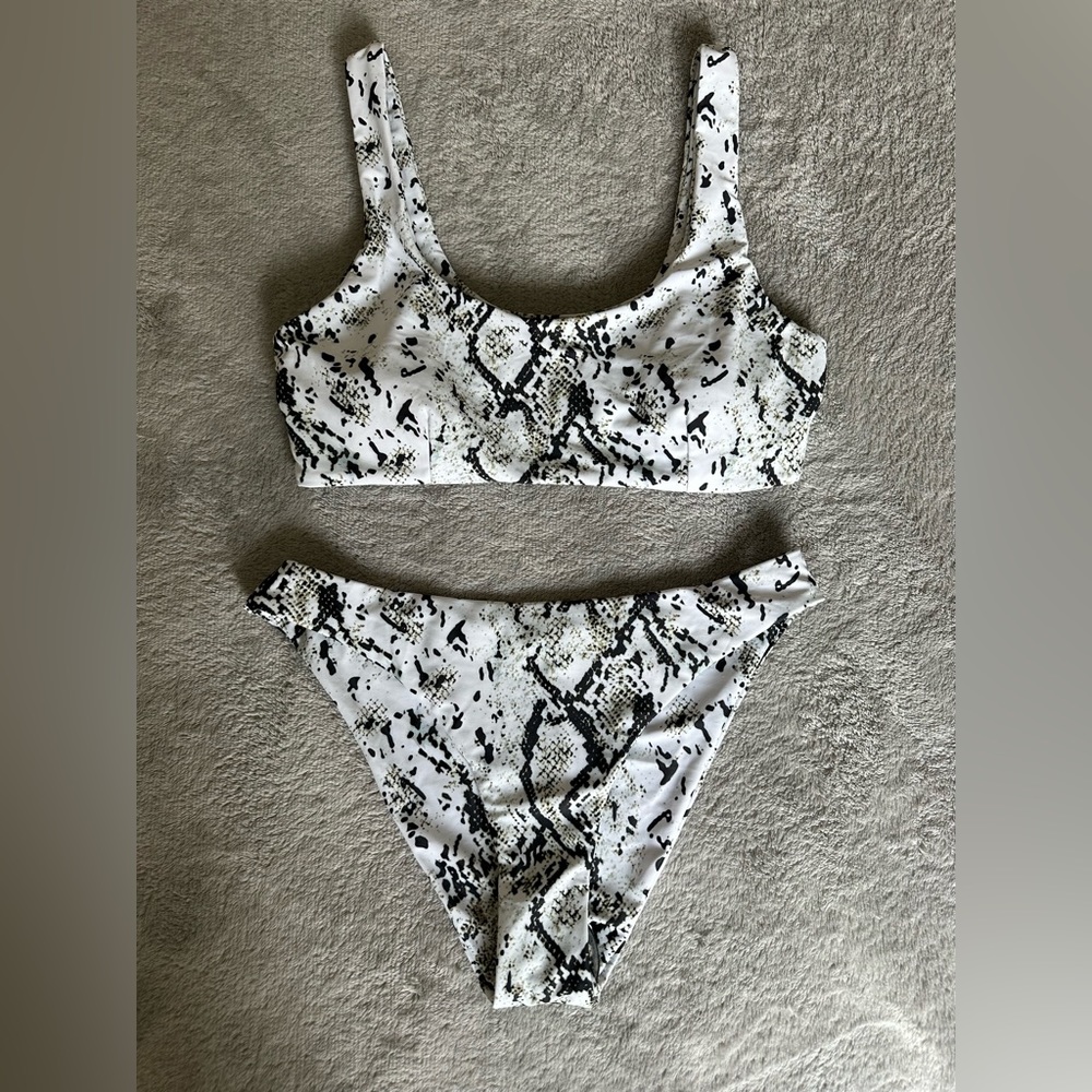 SHEIN snake print bikini NEVER WORN